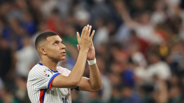 Mbape potpisao! FOTO