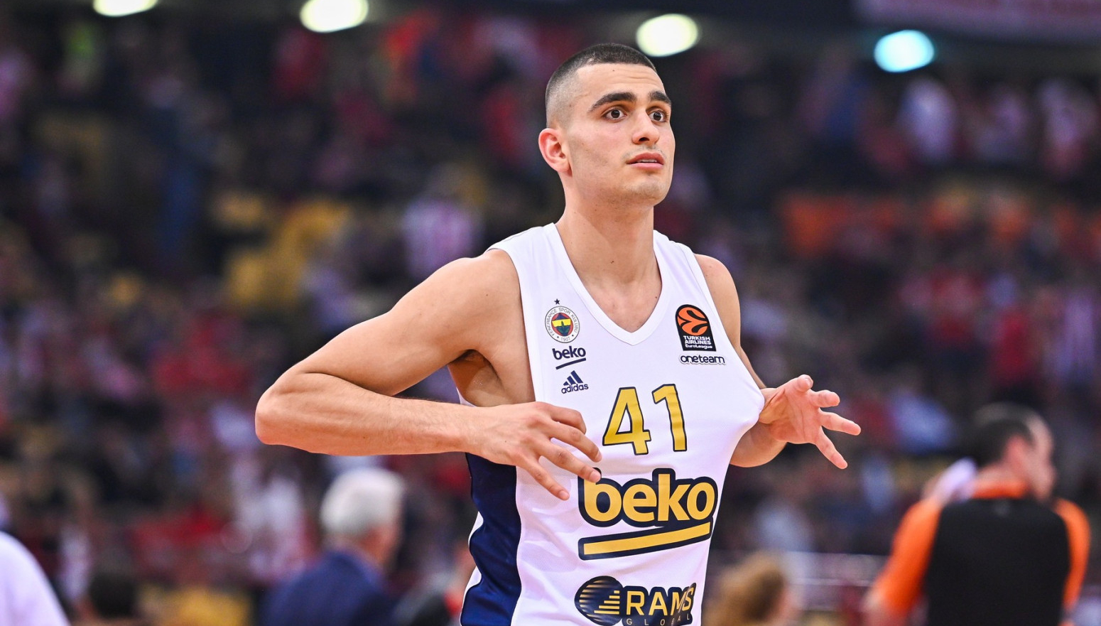 Zvanično: Madar ima novi klub