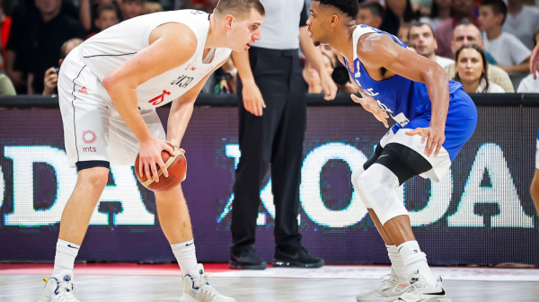 Jokić protiv Janisa usred Beograda!