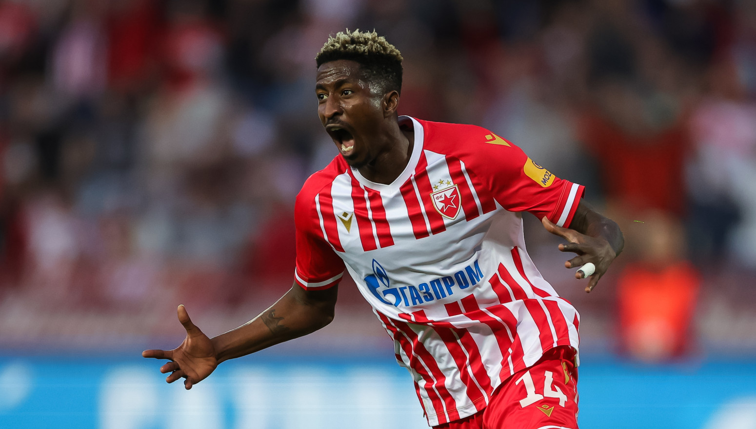 Gotovo: Olajinka se vraća u Prag, Zvezdi 1/3 od traženog