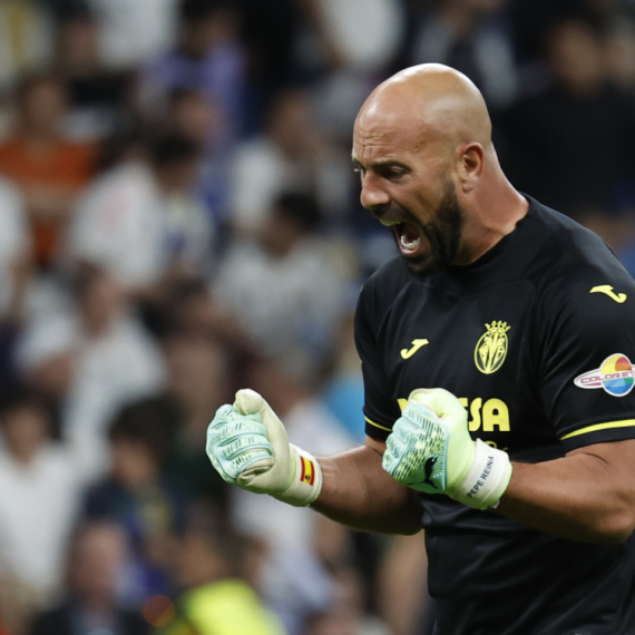 Fabregas doveo Reinu u klub sa "najlepšeg mesta na svetu"