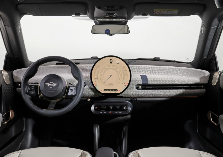 BMW okleva oko proizvodnje električnog Minija