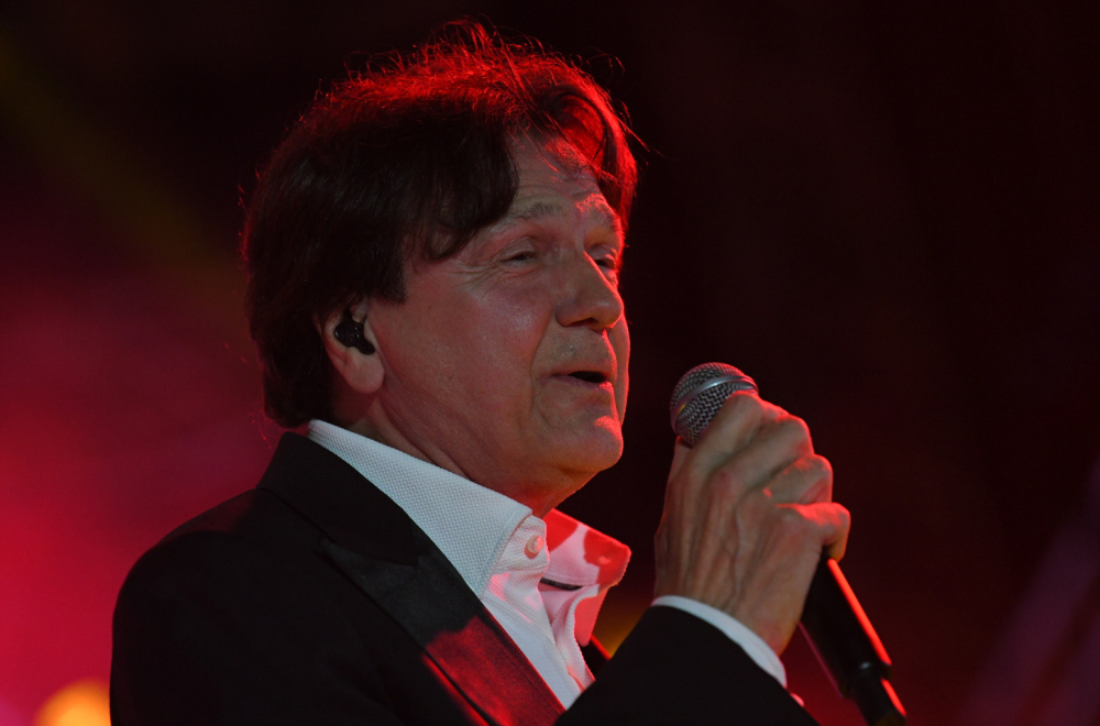 Zdravko Čolić se potresnim rečima oprostio od Halida Bešlića: "Voli te tvoj Čoki"