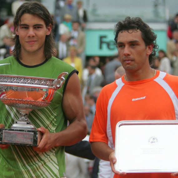 Prodaje se Nadalova čuvena majica  – početna cena 25.000 dolara