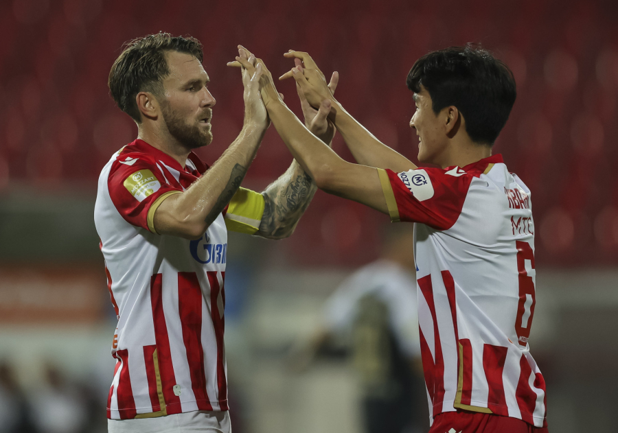 Zvezda lakom četvorkom krenula u odbranu titule