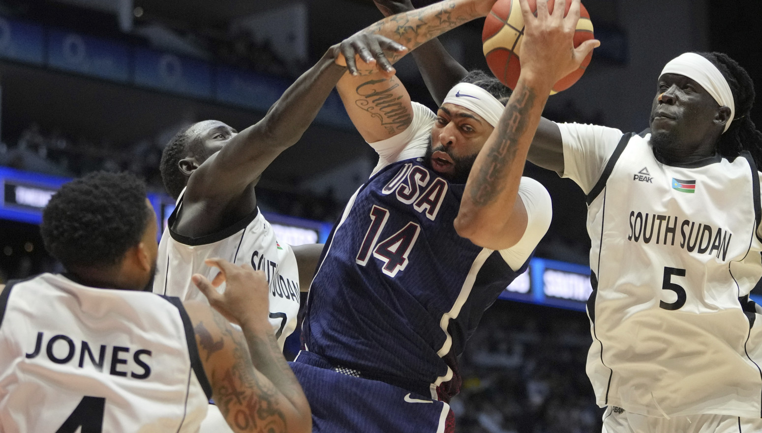 Dejvis ima izgovor za mučenje "Drim tima" sa Južnim Sudanom