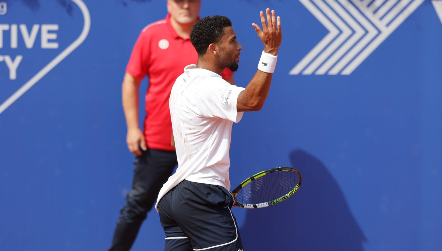 Fis servirao iz ruke na brejk lopti, publika u Hamburgu mu zviždala VIDEO