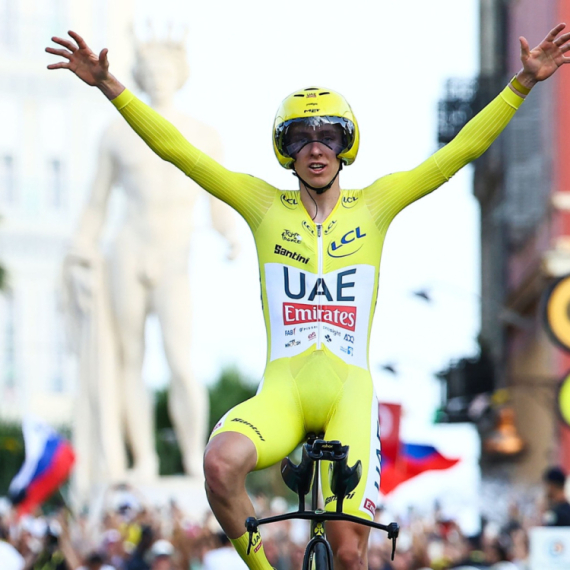 Nema mu ravnog, Pogačar treći put osvojio Tur d'Frans! VIDEO