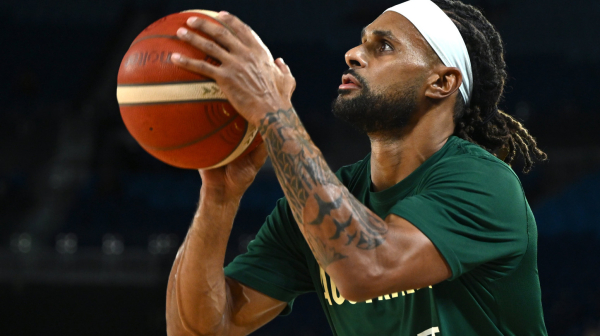 Francuzi izgubili četvrti meč zaredom – Mils držao čas VIDEO