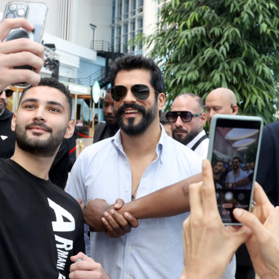 Žene očajne, nove fotke najpoželjnijeg frajera su ih dotukle: Šta mu se desilo? FOTO