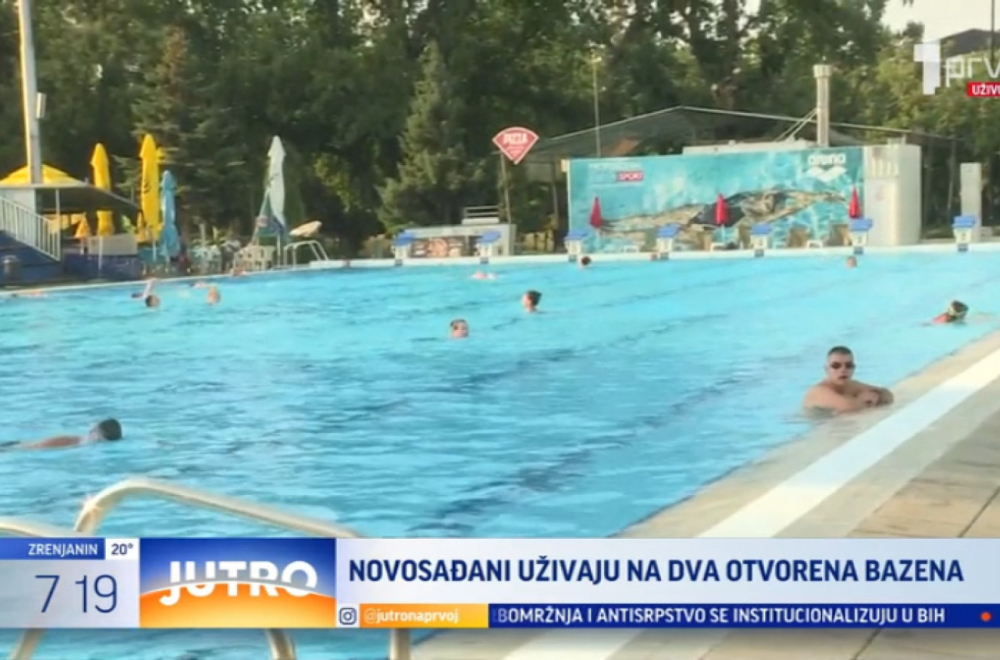 Novosađani uživaju na dva otvorena bazena VIDEO