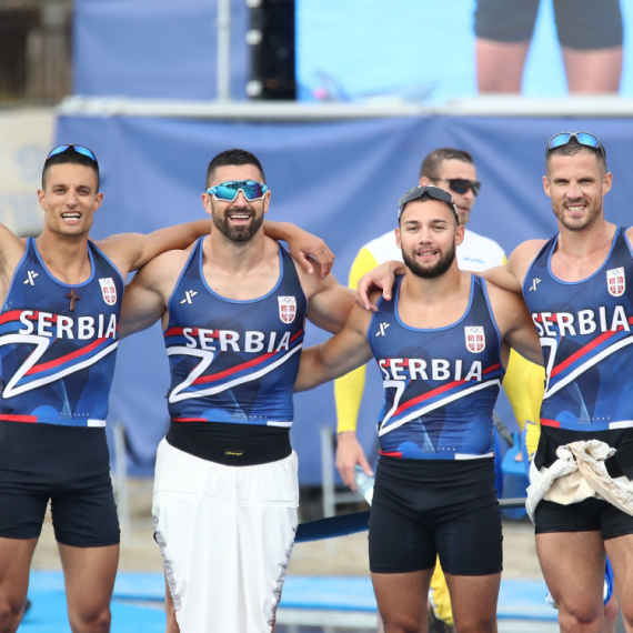 Muški i ženski kajakaški četverac obezbedili vize za Olimpijske igre u Parizu!