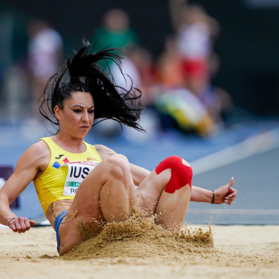 Rumunki zabranjen nastup u Parizu zbog diuretika