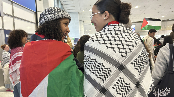 Ovacije za Palestince u Parizu VIDEO