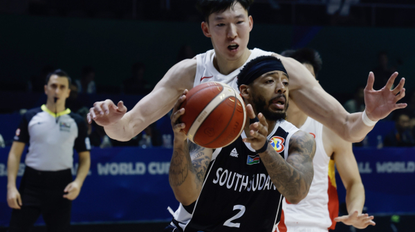 "Bomba" Partizana i zvanično stiže: Karlik Džons potvrdio