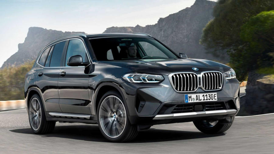 BMW povlači skoro 300.000 automobila u SAD