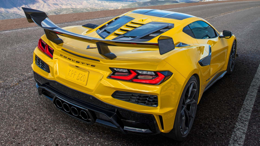 Chevrolet Corvette ZR1 debitovala sa više od 1.000 konja! FOTO