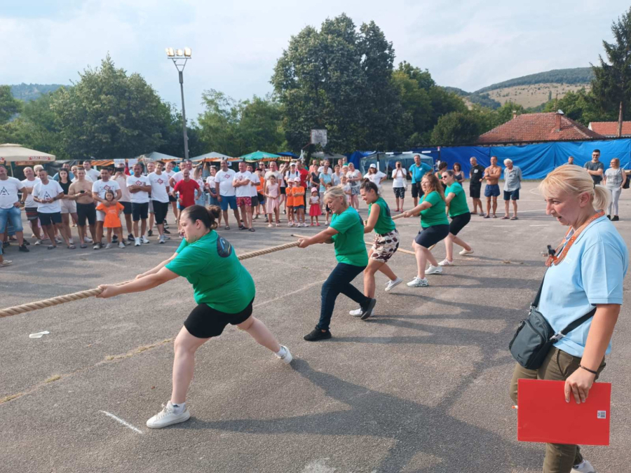 Krkobabić: Karavan zaprega u Tripkovi obeležio ovonedeljne Miholjske susrete FOTO