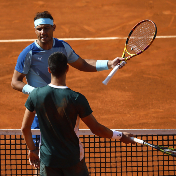 Navijači "krive" Alkarasa za umor Nadala