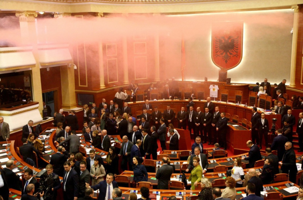 Predsednica albanskog parlamenta podnela ostavku