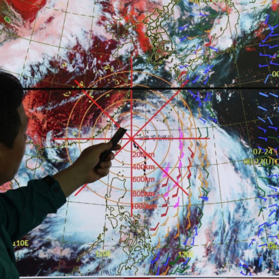Tajfun juri ka poluostrvu: Naređena hitna evakuacija FOTO