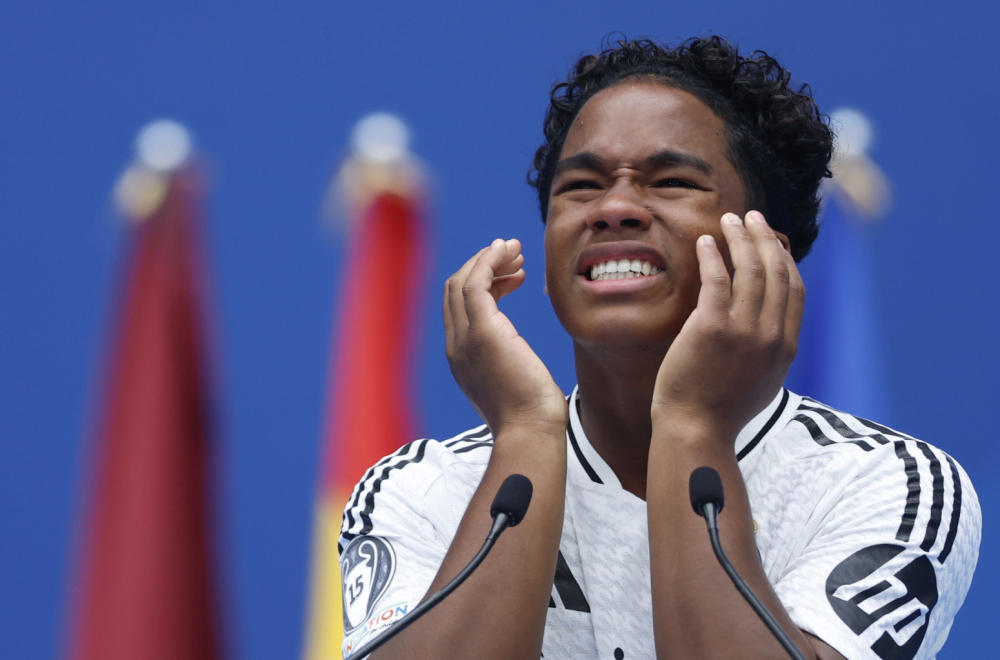 Endrik se rasplakao pred 30.000 ljudi – grandiozna promocija novog igrača Reala VIDEO