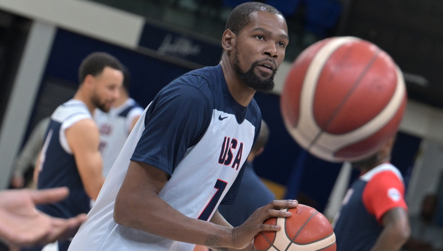 Durent u ekipi SAD za meč protiv Srbije, Embid i Dejvis takođe