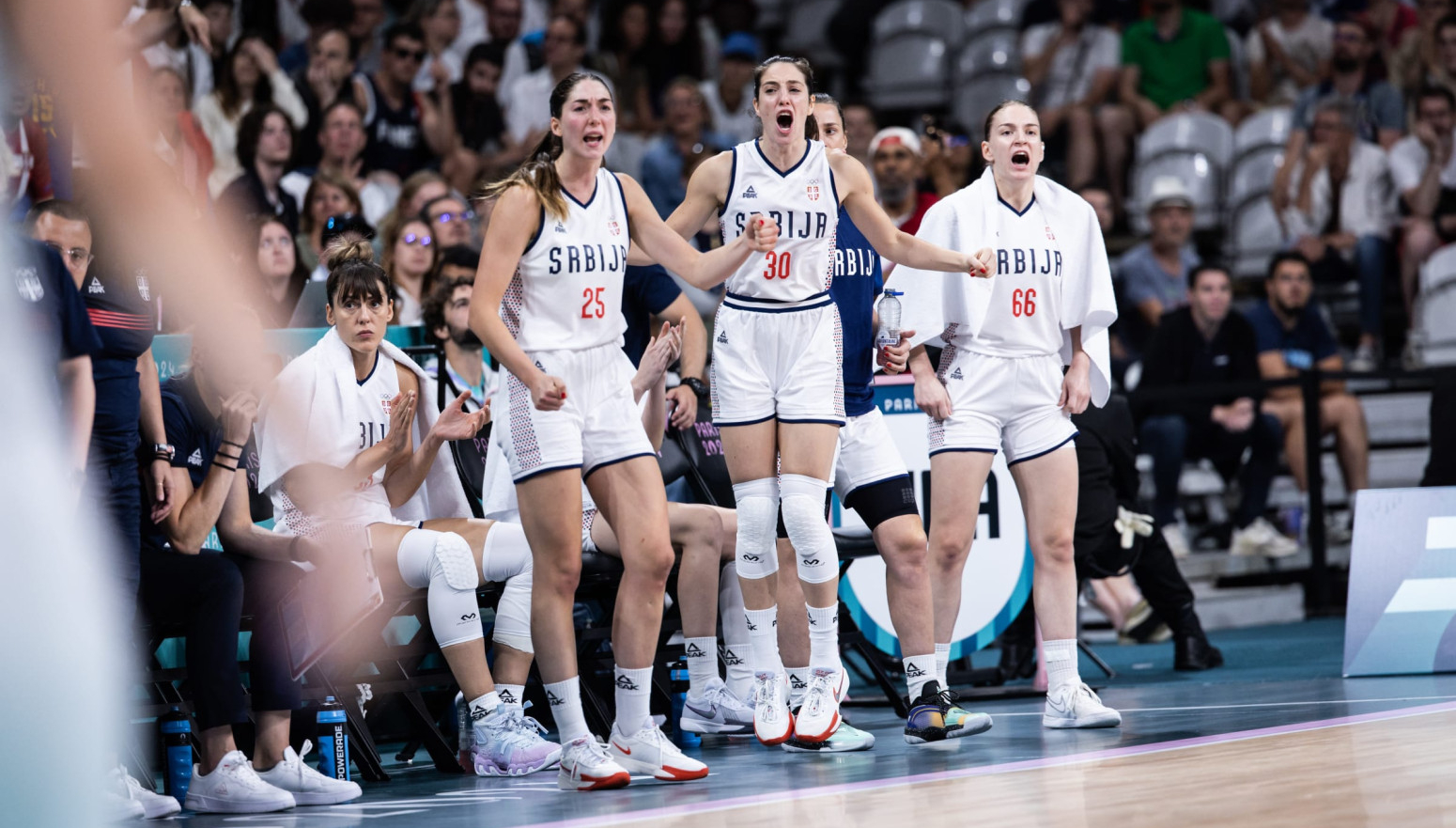 "Luda" pobeda Srbije – od +20 do 3p za četvrtinu; Stanković heroina