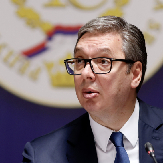 Vučić: Da su mogli, sve bi nas spalili; Moramo da se ponašamo odgovorno zbog budućnosti Srbije FOTO