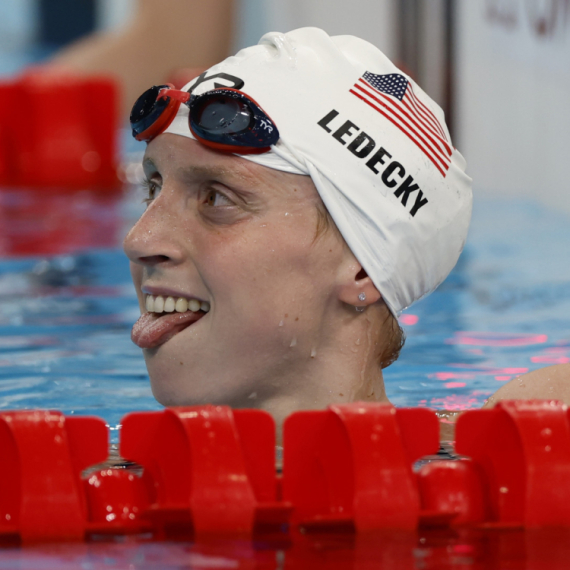 Dominacija Ledeki – šesto zlato na SP