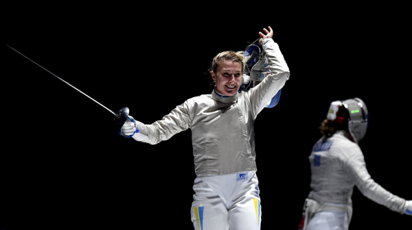 "Ovo posvećujem svima koji nisu ovde, jer su ih ubili Rusi"