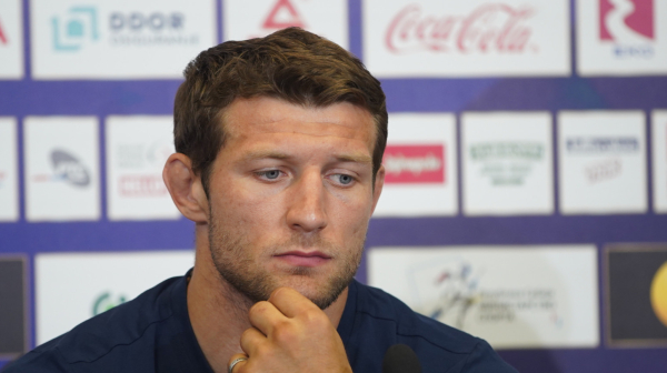 Komisija odlučila: Majdov i definitivno suspendovan – nije samo zbog toga što se prekrstio