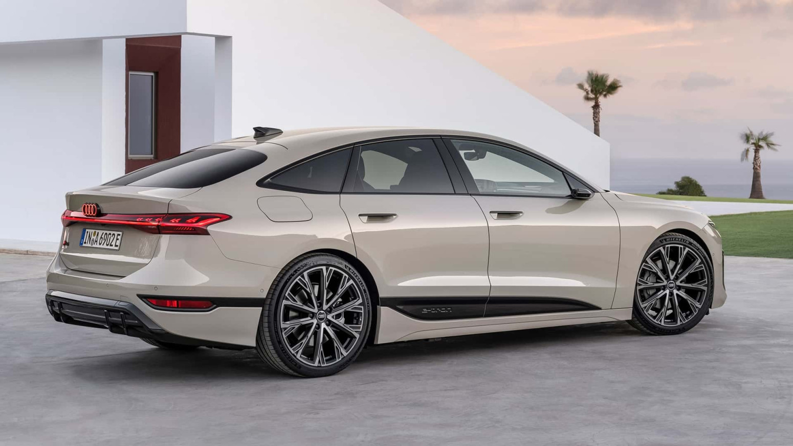 Novi kralj dometa nije ni Tesla ni Lucid: Audi prešao neverovatnih 1.338 kilometara! FOTO