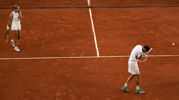 Medvedev eliminisan u Parizu!