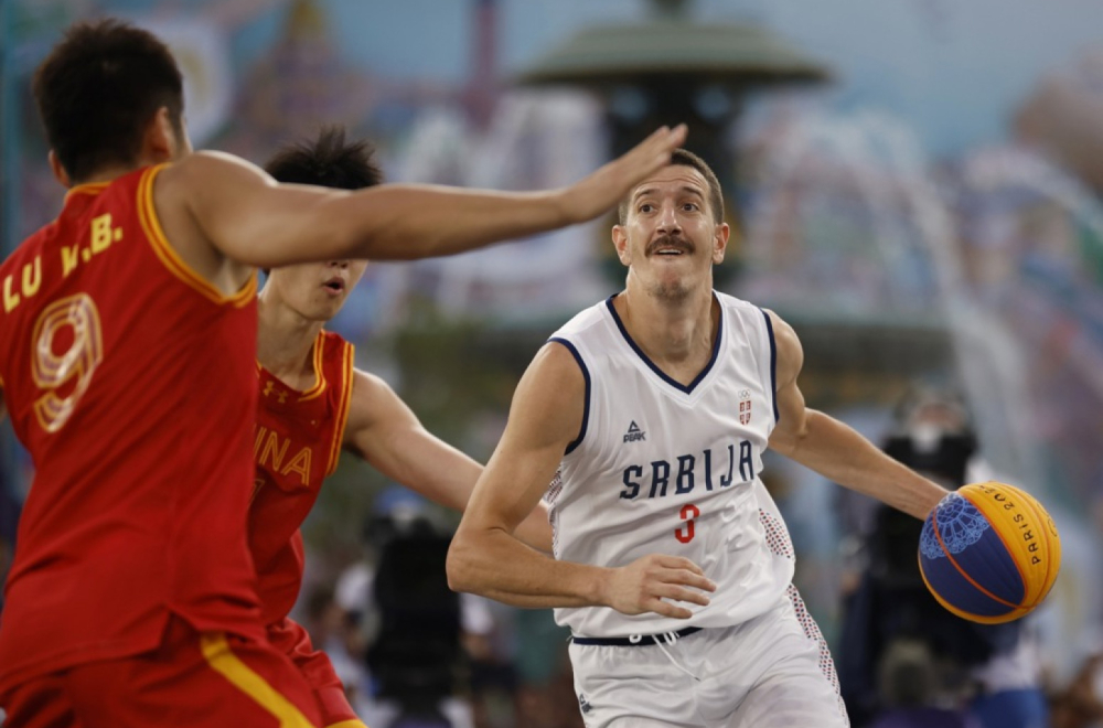 Zorana: "U pidžami po selu noć pred finale"; "Maestro" srušio domaćina; Novak zabrinut