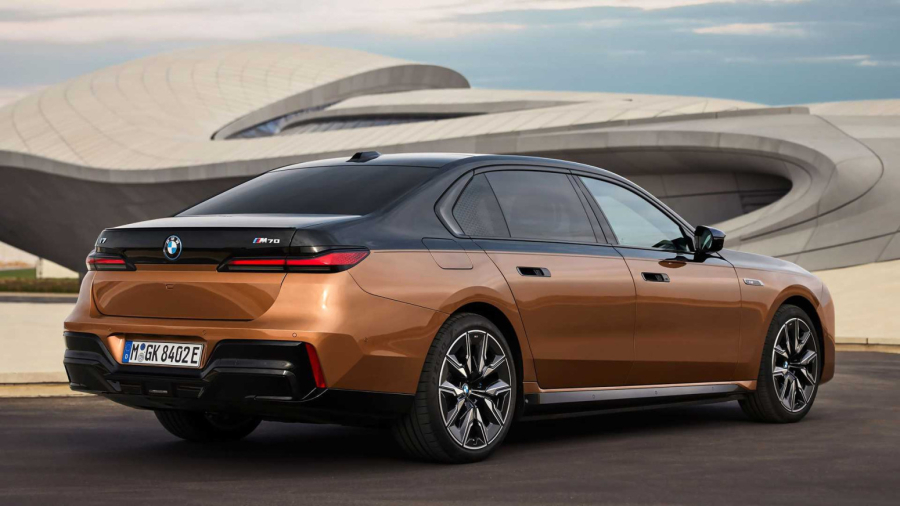 Potpisao za Real, pa dobio BMW od 200.000 evra – a ne zna da vozi