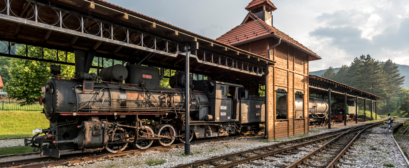 Nostalgija na čuvenoj Šarganskoj osmici ponovo vozi: Cene karate iste kao prošle godine FOTO
