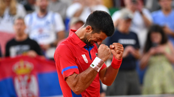 Oglasio se Novak: Veseli se srpski rode!