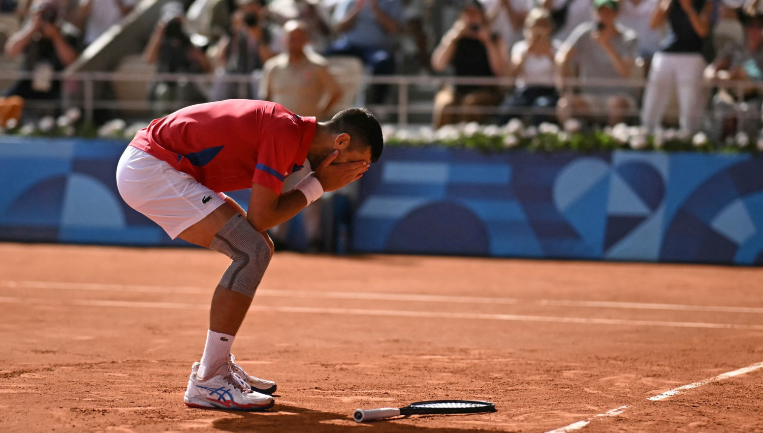 Reakcija Novaka: Pao na kolena i zaplakao! VIDEO