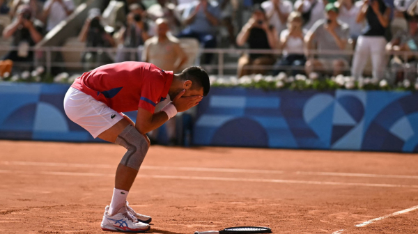 Reakcija Novaka: Pao na kolena i zaplakao! VIDEO