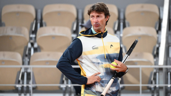 Oglasio se Alkarasov trener