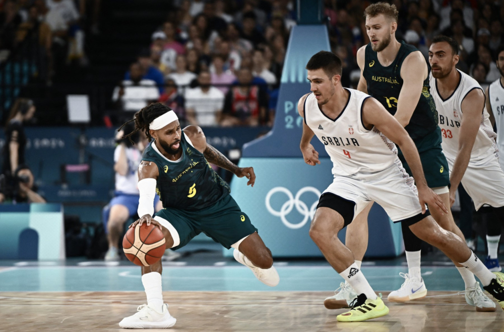 Peti Mils > Srbija VIDEO