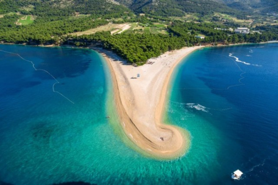Stranci oduševljeni hrvatskom plažom zbog koje je pokrenuta peticija FOTO
