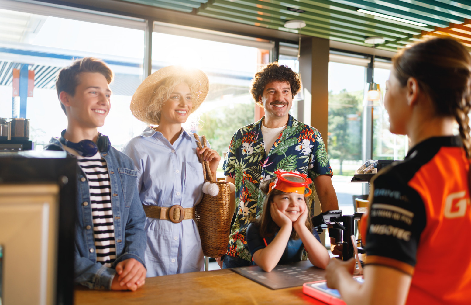 Prijatelj na putu: Bezbedno do mora uz Drive Cafe