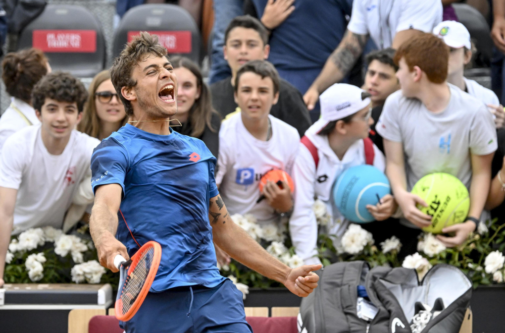 "Oni viču Rodžer, a ja čujem Nole": Đokovićeva taktika u koju se mladi Italijan kune