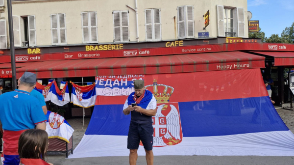 Francuzima smeta srpska zastava VIDEO