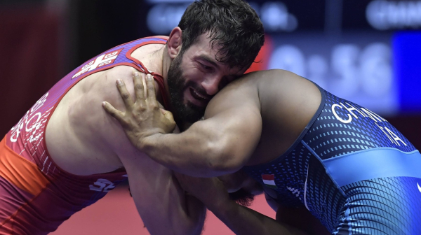 Nadmoćna pobeda Cabolova – srpski rvač u četvrtfinalu!