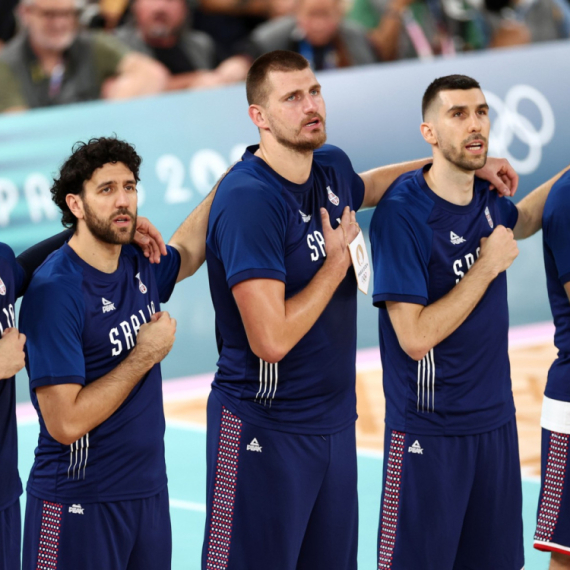 OI, XV dan: Košarkaši za bronzu, Milica u polufinalu kajaka, Čabolov u repesažu