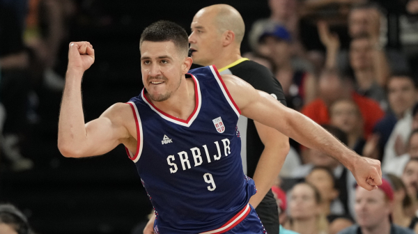 "Jutro posle Amera je bilo gorko"; "Bilo bi slađe..."