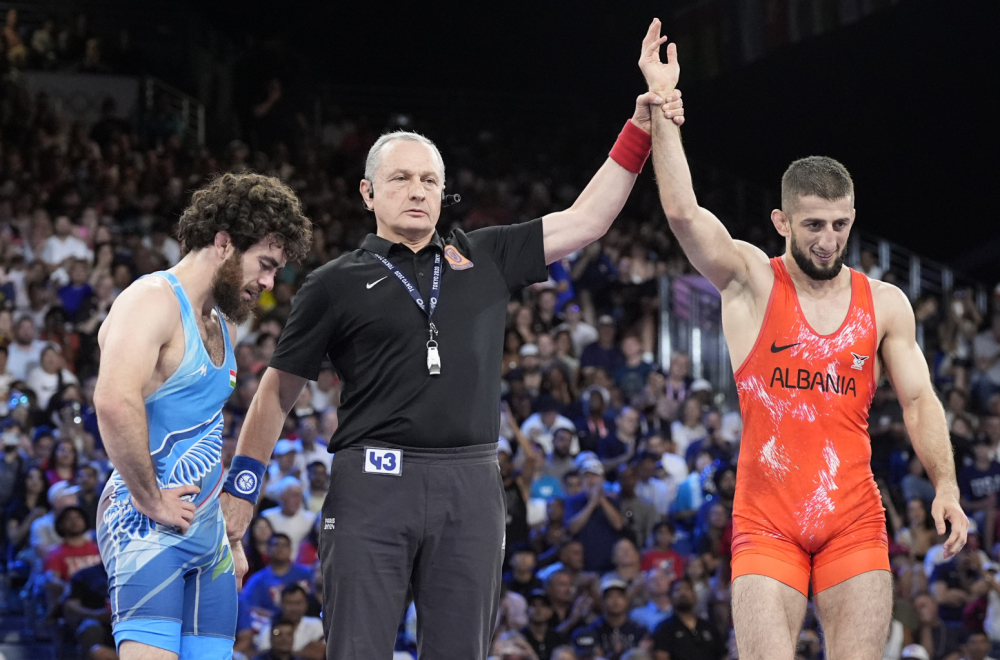 Još jedan rođeni Rus osvojio medalju za Albaniju u Parizu